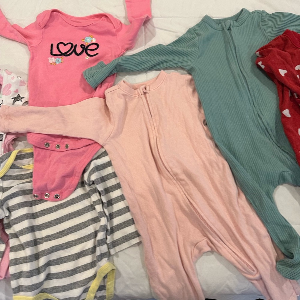 Babies onesie bundle size 3-6 months